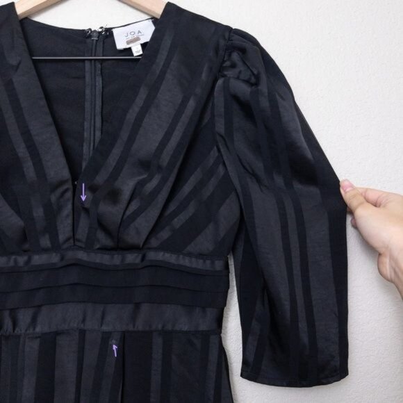 J.O.A Pleated Vneck Mini Dress S Black Jacquard Stripe Ruffle Satin Cocktail - Picture 6 of 9